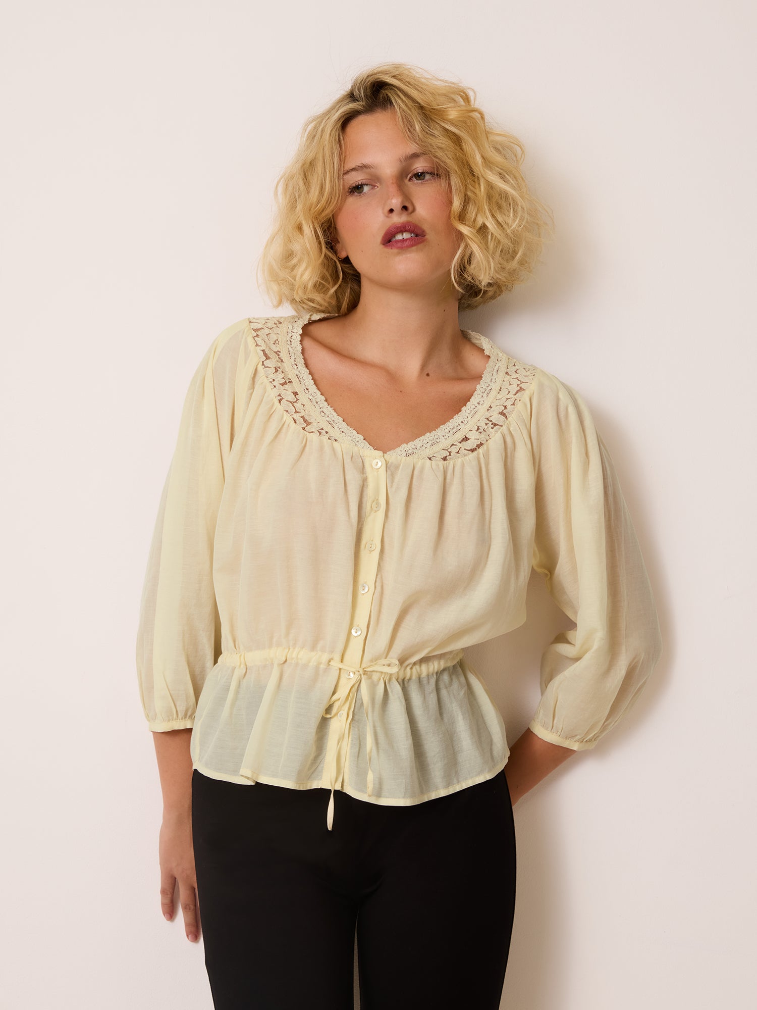 ABIGAEL Blouse ABIGAEL Blouse